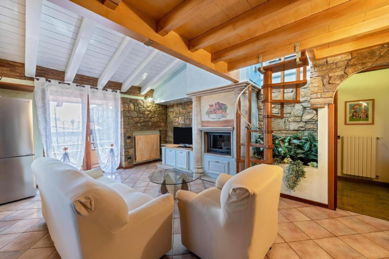 Casa Vacanze Baccolo Polpenazze del Garda Bagian luar foto