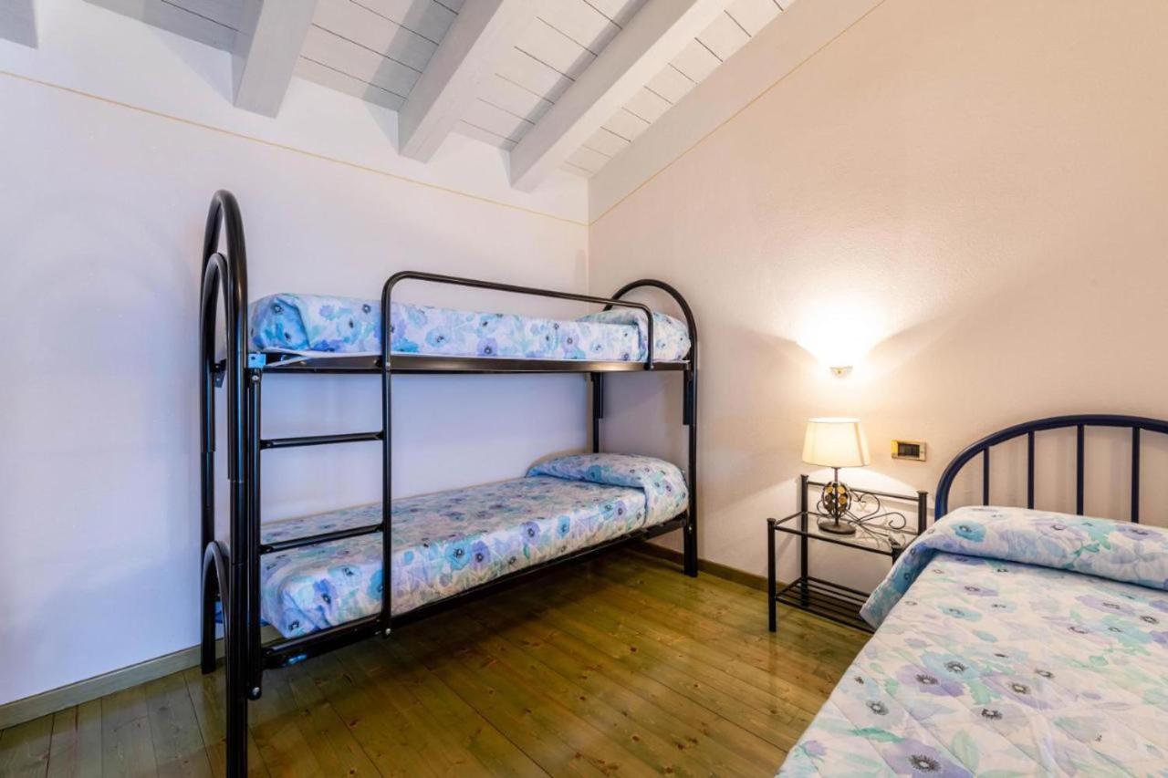 Casa Vacanze Baccolo Polpenazze del Garda Bagian luar foto