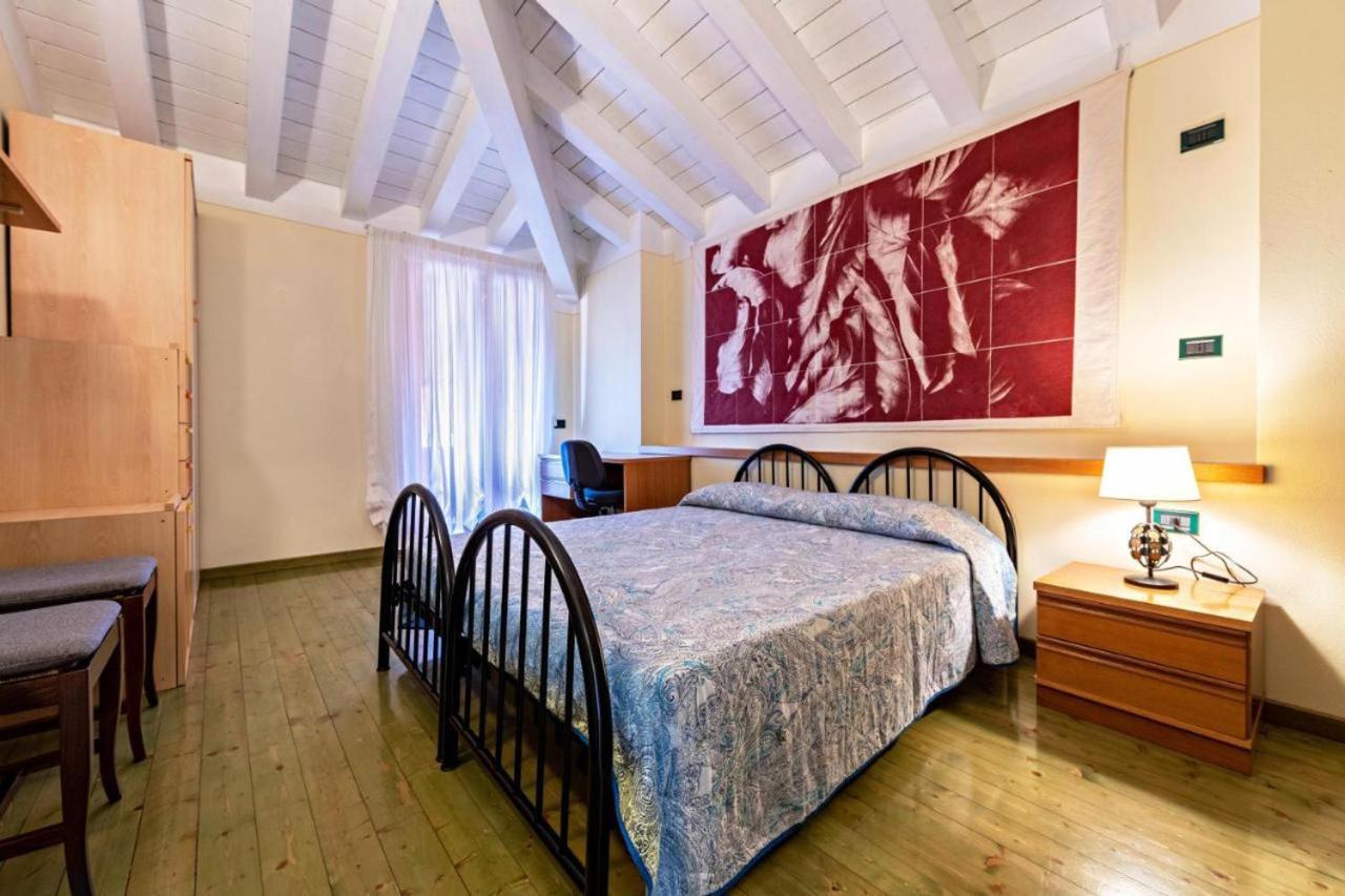 Casa Vacanze Baccolo Polpenazze del Garda Bagian luar foto