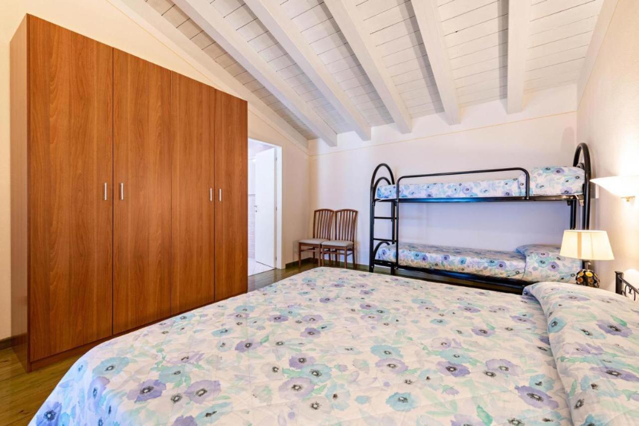 Casa Vacanze Baccolo Polpenazze del Garda Bagian luar foto